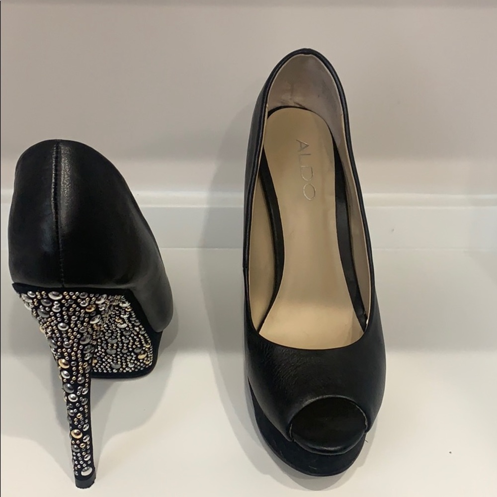 Black peep toe heels